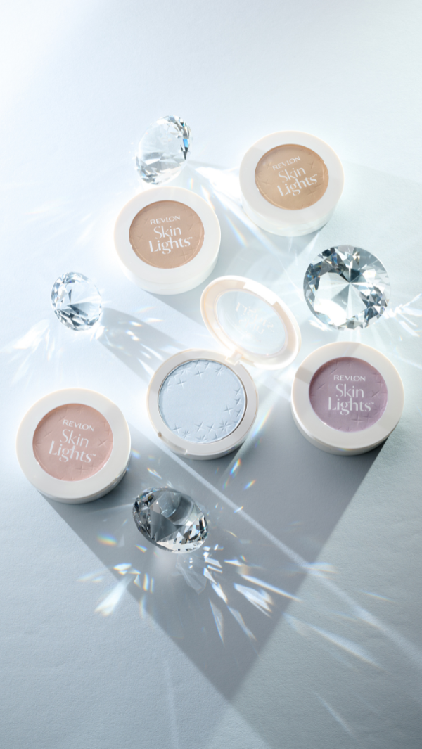 レブロン スキンライト プレスト パウダー N｜レブロン - Revlon